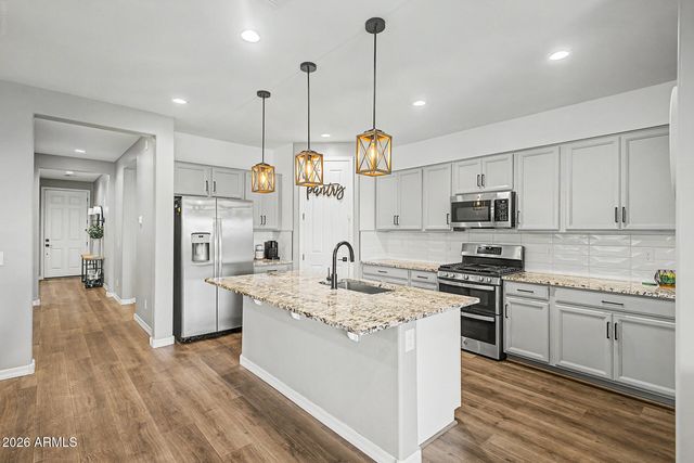 17701 W STRAIGHT ARROW Lane, Surprise, AZ 85387