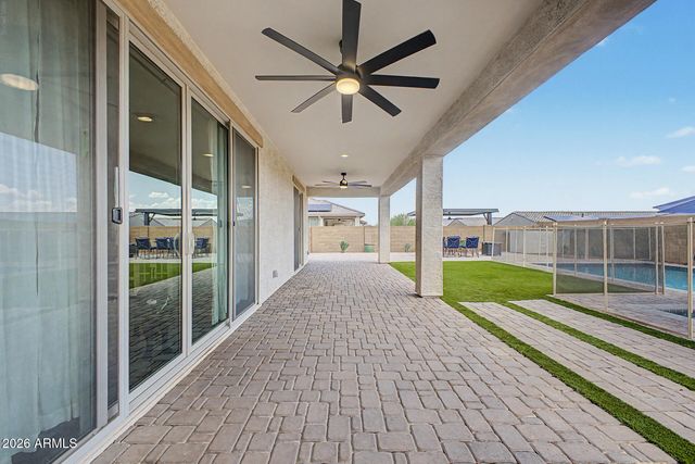 17701 W STRAIGHT ARROW Lane, Surprise, AZ 85387