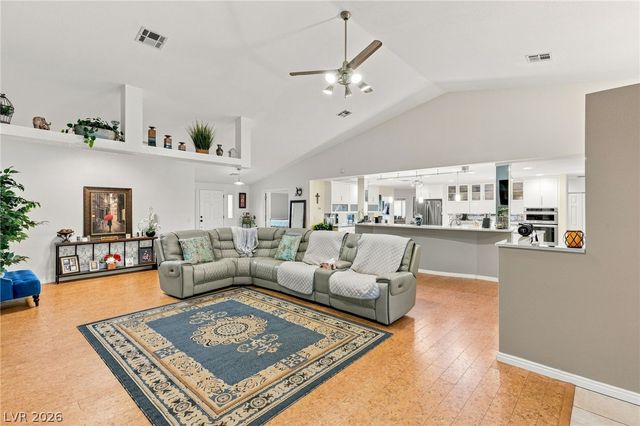 7275 Darby Avenue, Las Vegas, NV 89117