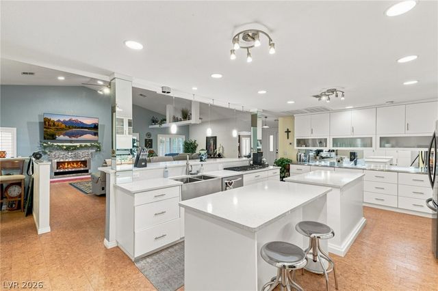 7275 Darby Avenue, Las Vegas, NV 89117