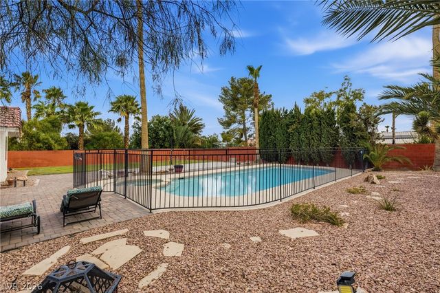 7275 Darby Avenue, Las Vegas, NV 89117