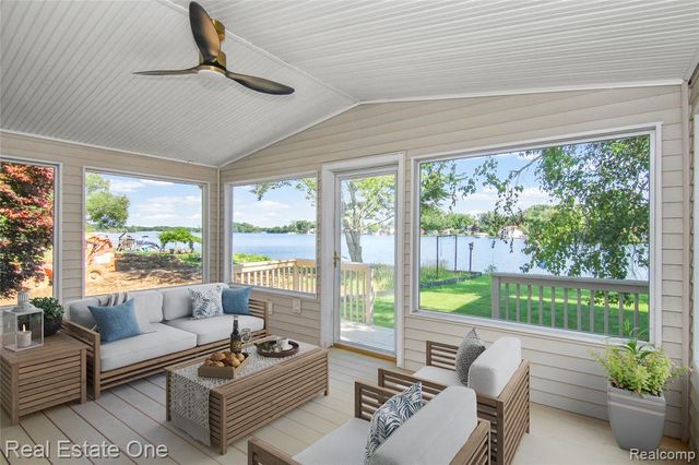 9047 Gale Road, White Lake, MI 48386