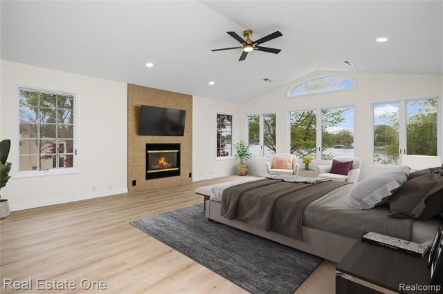 9047 Gale Road, White Lake, MI 48386