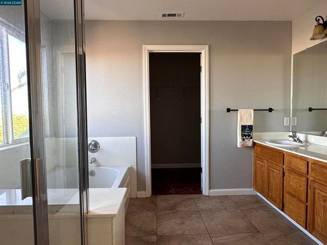 3681 Yacht Dr, Discovery Bay, CA 94505