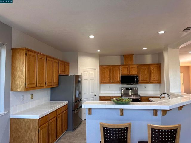 3681 Yacht Dr, Discovery Bay, CA 94505