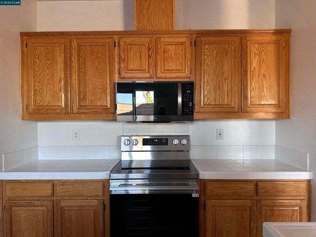 3681 Yacht Dr, Discovery Bay, CA 94505