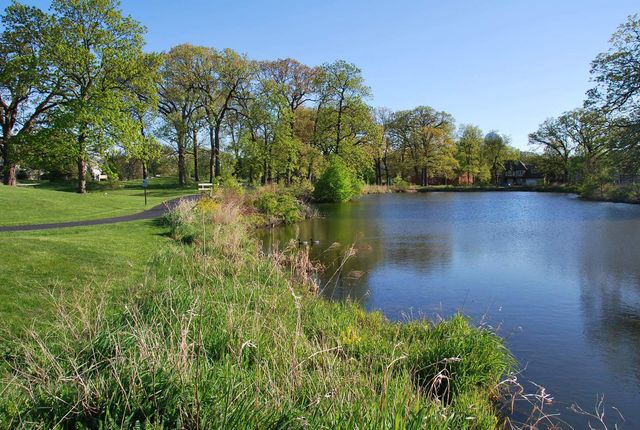 2260 Abbeywood Drive F, Lisle, IL 60532