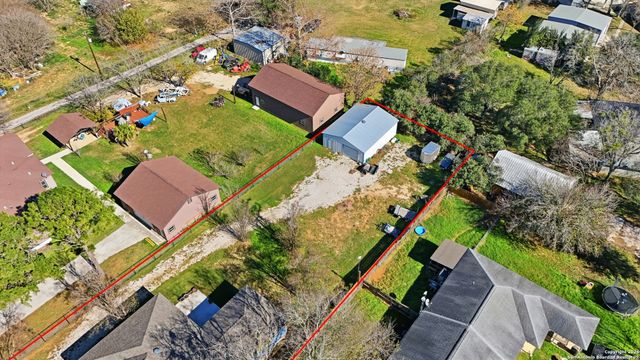 682 STUART RD, Adkins, TX 78101