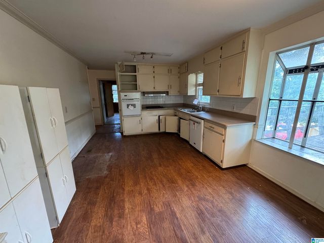 1031 ALFORD AVENUE, Hoover, AL 35226
