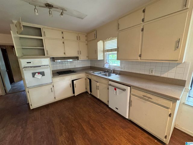 1031 ALFORD AVENUE, Hoover, AL 35226