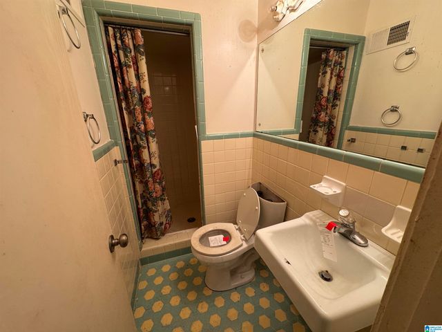 1031 ALFORD AVENUE, Hoover, AL 35226