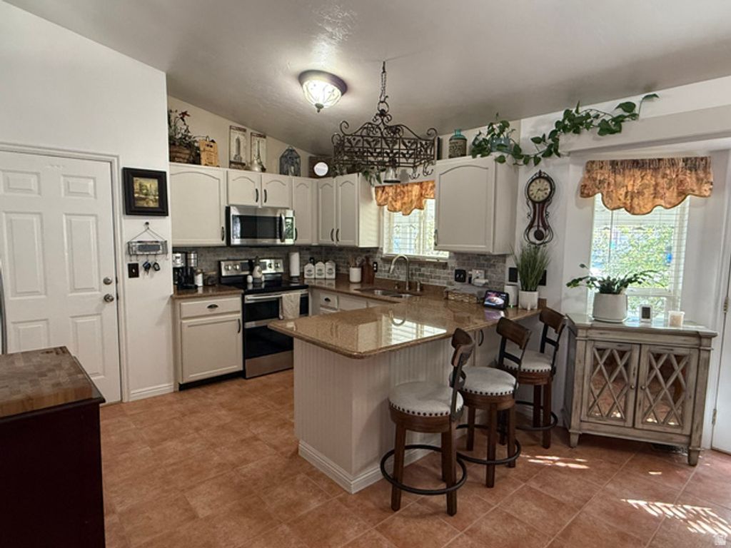 6276 S SANDWEDGE CIR, Murray, UT 84123 — photo 5
