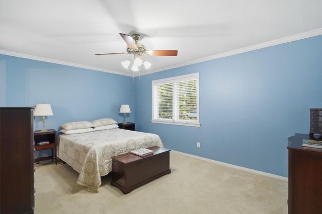 18319 Hereford Lane, Dickinson, TX 77058