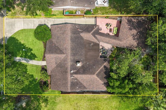 18319 Hereford Lane, Dickinson, TX 77058