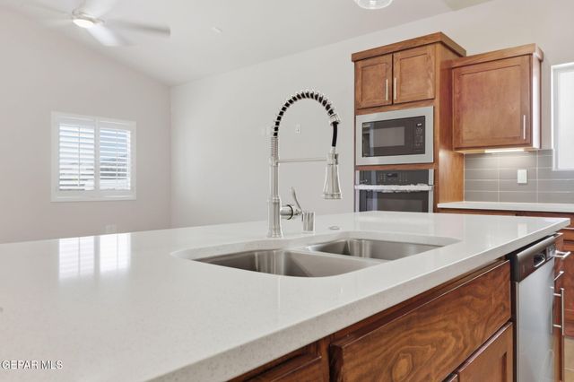 1807 Preakness Avenue, El Paso, TX 79928