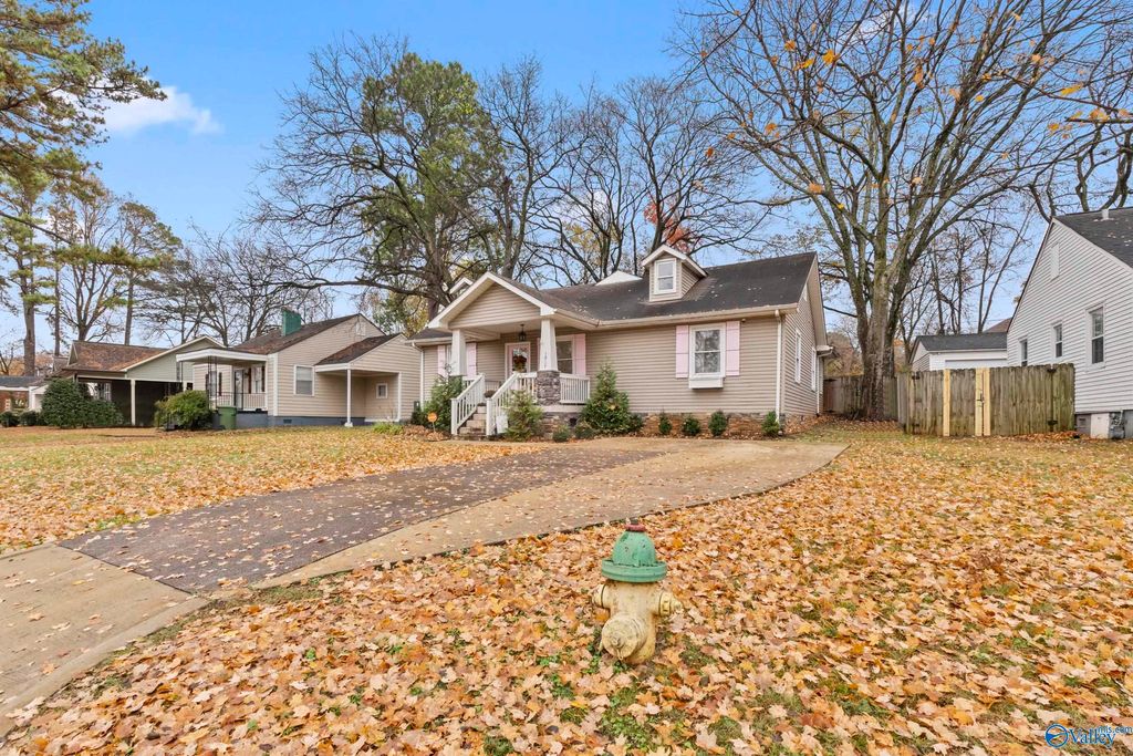1917 Vanderbilt Circle SW, Huntsville, AL 35801
