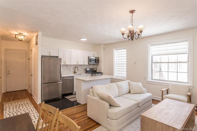 30-69 Hobart Street 5, Woodside, NY 11377