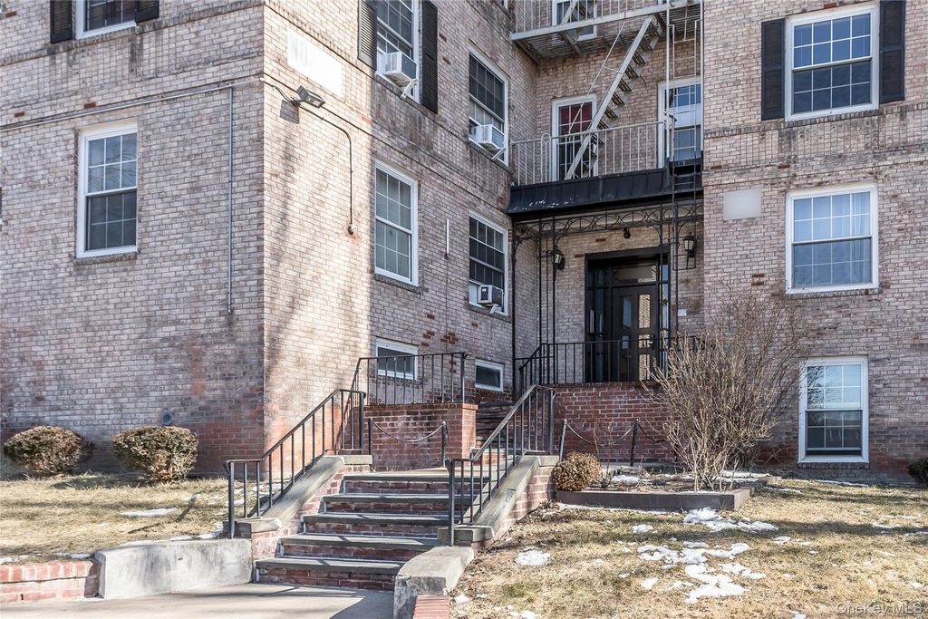 30-69 Hobart Street 5, Woodside, NY 11377