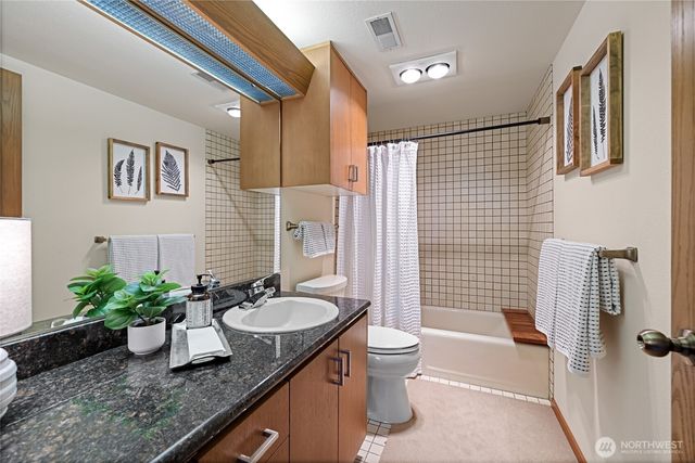 2720 Soundview Drive W, University Place, WA 98466