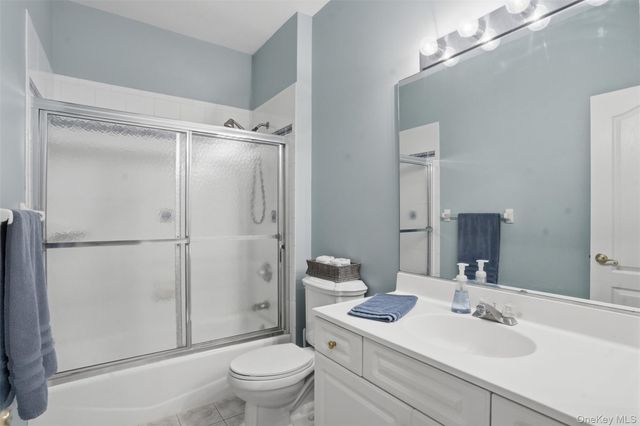 92 Coppergate Lane, Warwick, NY 10990