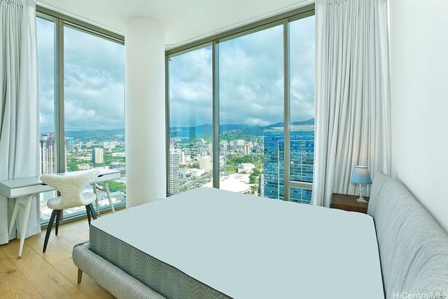 1001 Queen Street PH3915, Honolulu, HI 96814