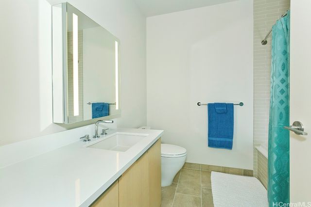 1001 Queen Street PH3915, Honolulu, HI 96814