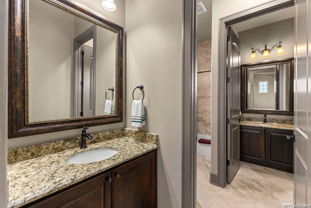 11101 Caliza Bluff, Boerne, TX 78006