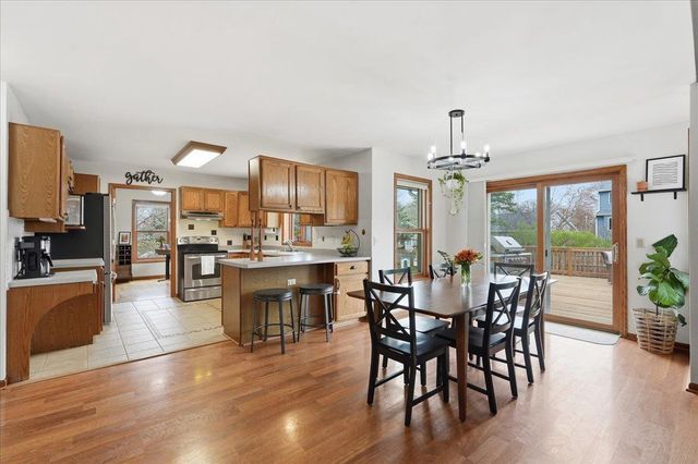135 Glen Haven Court, Oregon, WI 53575