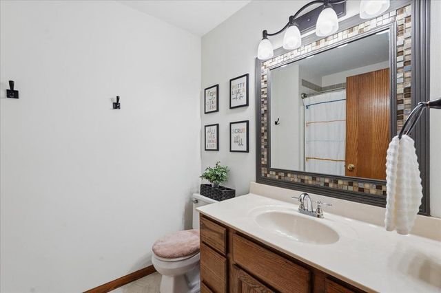 135 Glen Haven Court, Oregon, WI 53575