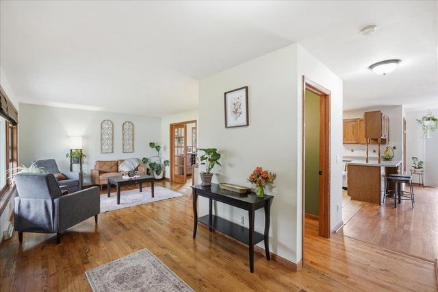 135 Glen Haven Court, Oregon, WI 53575