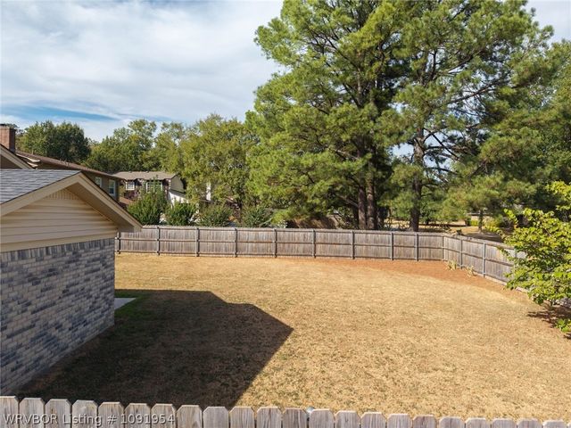 3025 S 58th Street, Fort Smith, AR 72903