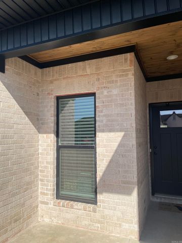 2 Quail Feather Cove, Greenbrier, AR 72058