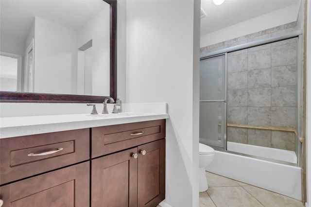 2555 Bering Drive 15, Houston, TX 77057