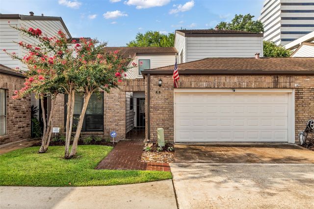 2555 Bering Drive 15, Houston, TX 77057