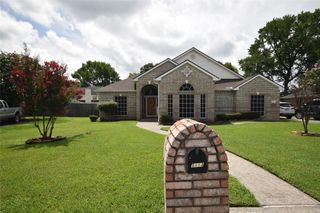 5113 Greenwater Drive, Willis, TX 77318