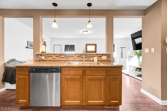 2719 Mohican Boulevard, Lakemore, OH 44312