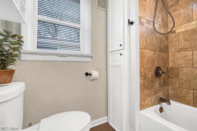 2719 Mohican Boulevard, Lakemore, OH 44312