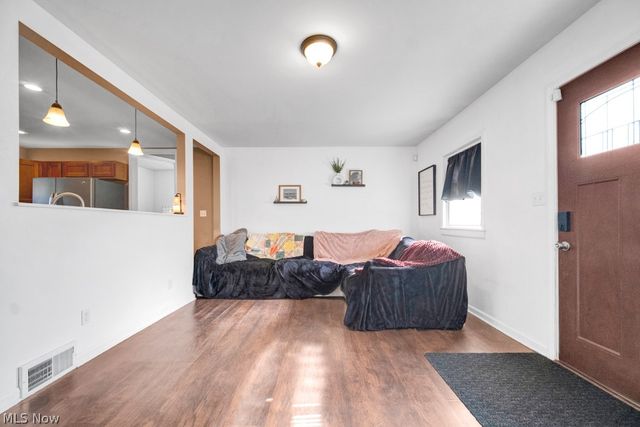 2719 Mohican Boulevard, Lakemore, OH 44312