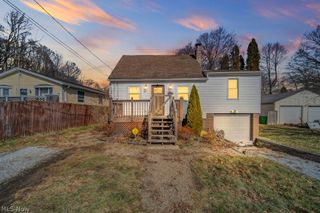 2719 Mohican Boulevard, Lakemore, OH 44312