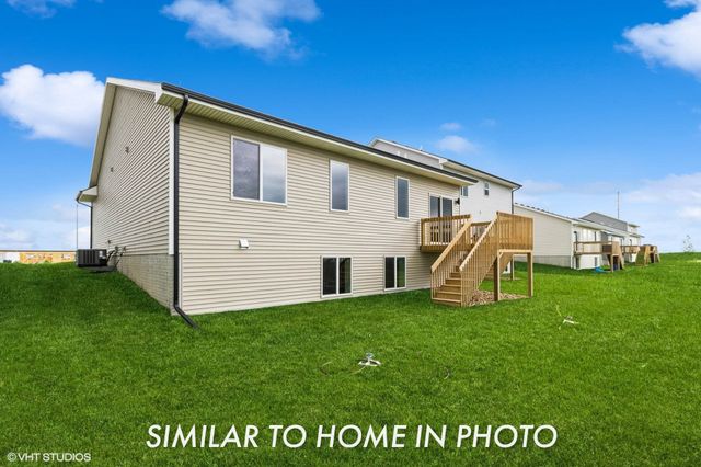 5688 Brookview Avenue, Des Moines, IA 50317