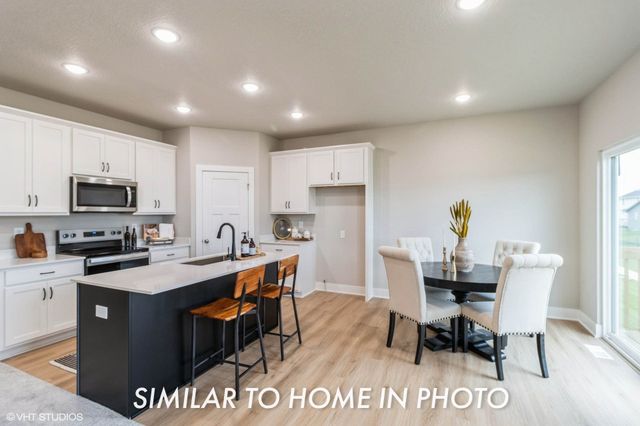 5688 Brookview Avenue, Des Moines, IA 50317