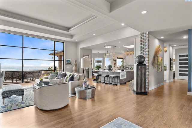 1276 N Bermuda Rd, Richland, WA 99352