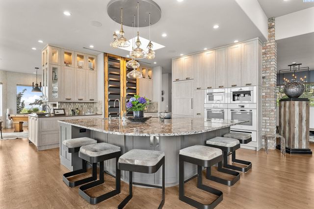 1276 N Bermuda Rd, Richland, WA 99352