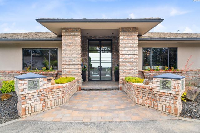 1276 N Bermuda Rd, Richland, WA 99352