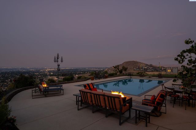 1276 N Bermuda Rd, Richland, WA 99352