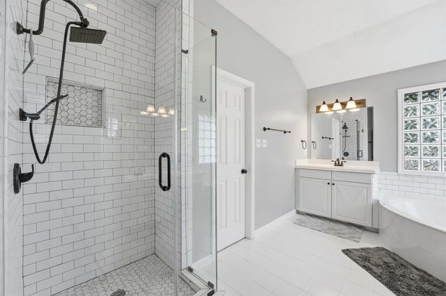 8827 Mile Run Road, Humble, TX 77346