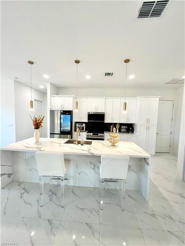 813 Highland AVE, Lehigh Acres, FL 33972