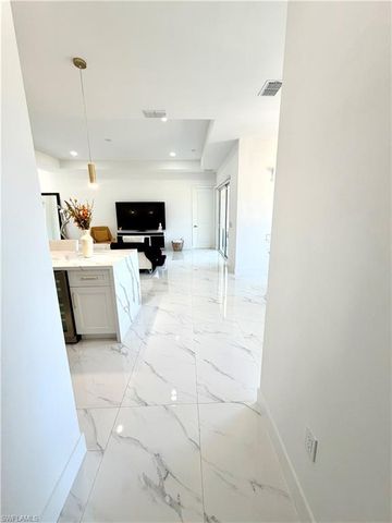 813 Highland AVE, Lehigh Acres, FL 33972