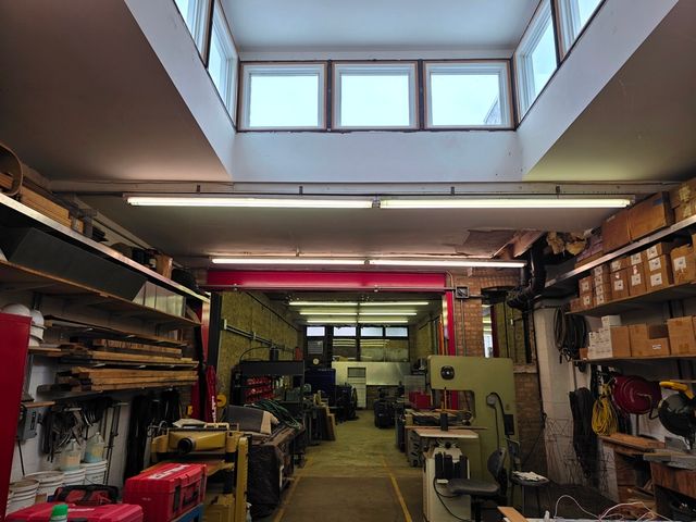 1908 N Milwaukee Avenue, Chicago, IL 60647