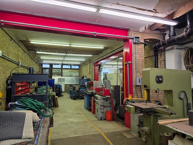 1908 N Milwaukee Avenue, Chicago, IL 60647